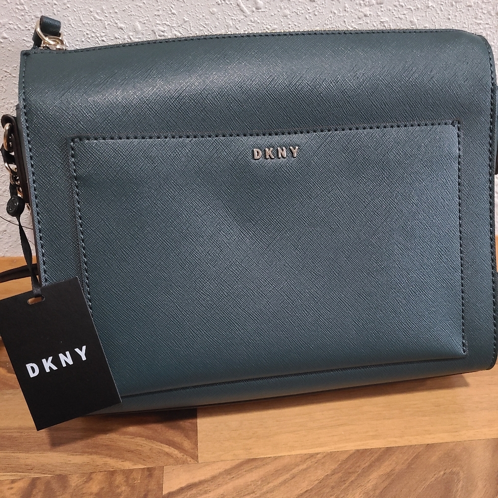 DKNY crossbody Bag